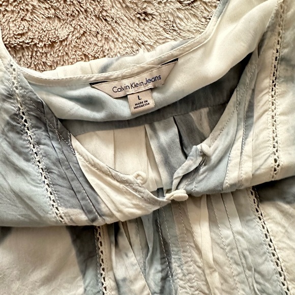 Calvin Klein Top - Picture 3 of 4